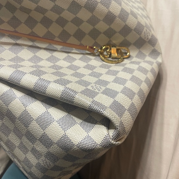 Louis Vuitton Artsy - Picture 5 of 10